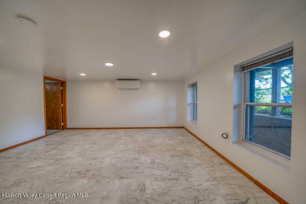 361 Washington Avenue, Kingston, NY 12401 - Photo 49 of 50