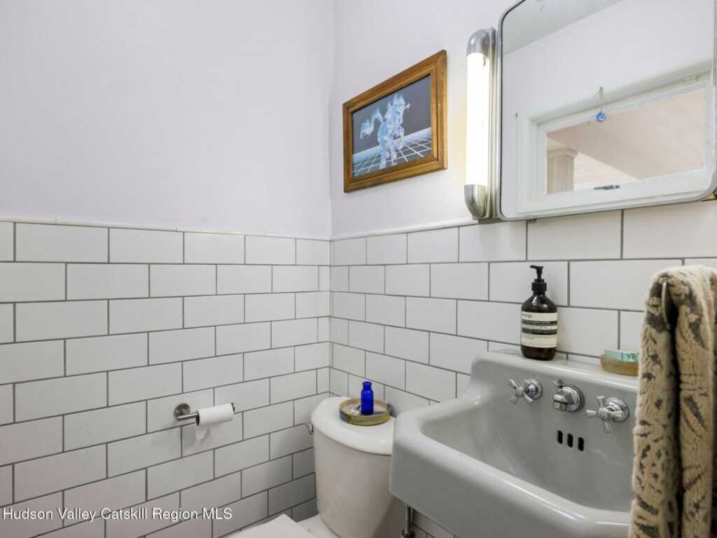 146 Flower Hill, Kingston, NY 12401 - Photo 19 of 48