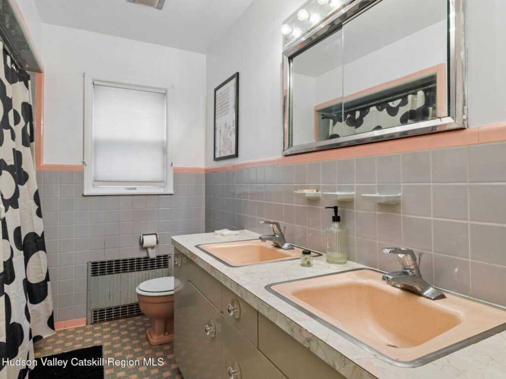 146 Flower Hill, Kingston, NY 12401 - Photo 24 of 48