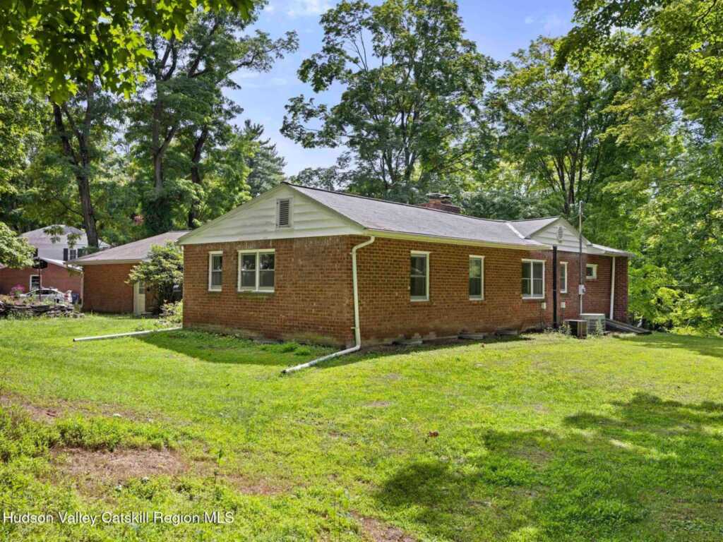 146 Flower Hill, Kingston, NY 12401 - Photo 43 of 48