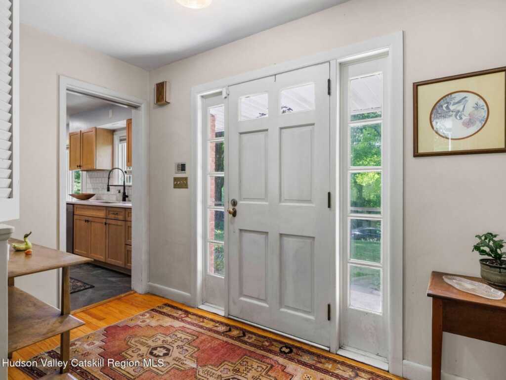 146 Flower Hill, Kingston, NY 12401 - Photo 5 of 48