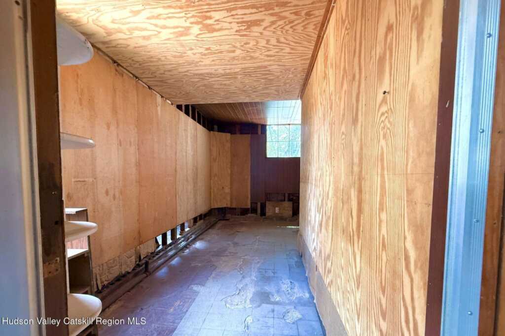 64 Manor Place, Kingston, NY 12401 - Photo 11 of 17