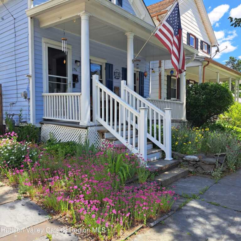 196 Bruyn Avenue, Kingston, NY 12401 - Photo 4 of 26