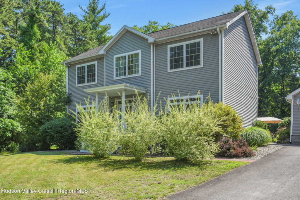 57 Pauline Lane, Saugerties, NY 12477 - Photo 2 of 33