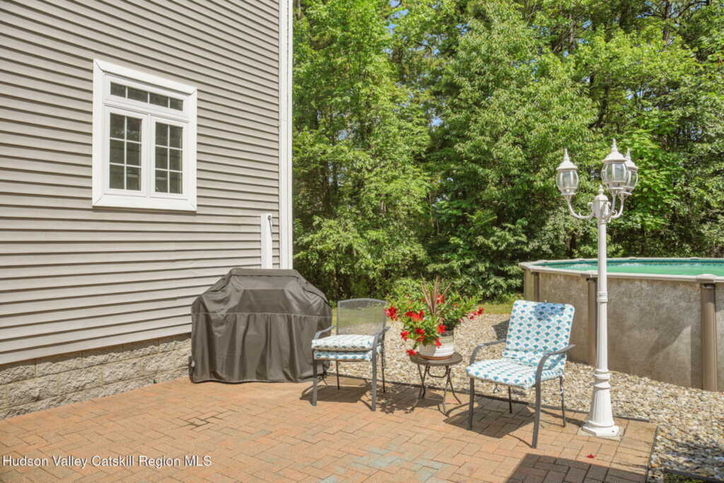 57 Pauline Lane, Saugerties, NY 12477 - Photo 8 of 33