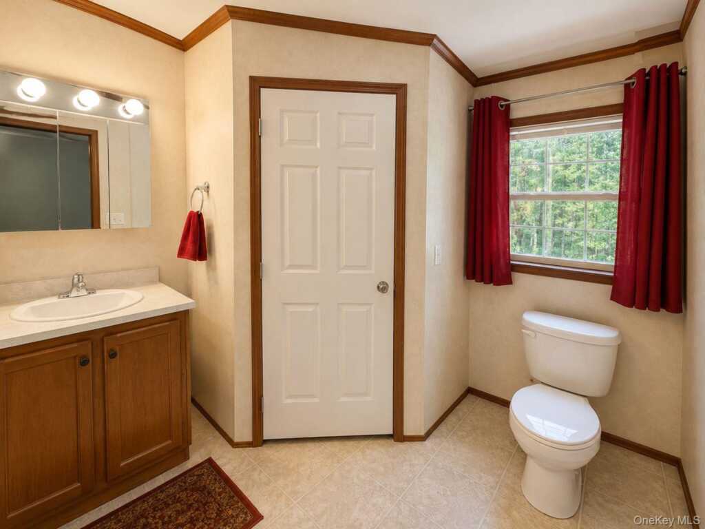 131 Rymrock Road, Unit #18, Kingston, NY 12401 - Photo 10 of 17
