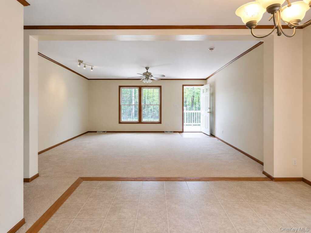 131 Rymrock Road, Unit #18, Kingston, NY 12401 - Photo 8 of 17