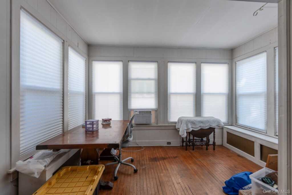 315 Washington Avenue, Kingston, NY 12401 - Photo 9 of 27