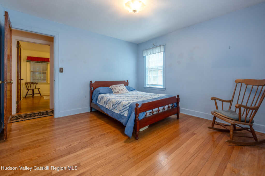 138 Harding Avenue, Kingston, NY 12401 - Photo 16 of 48
