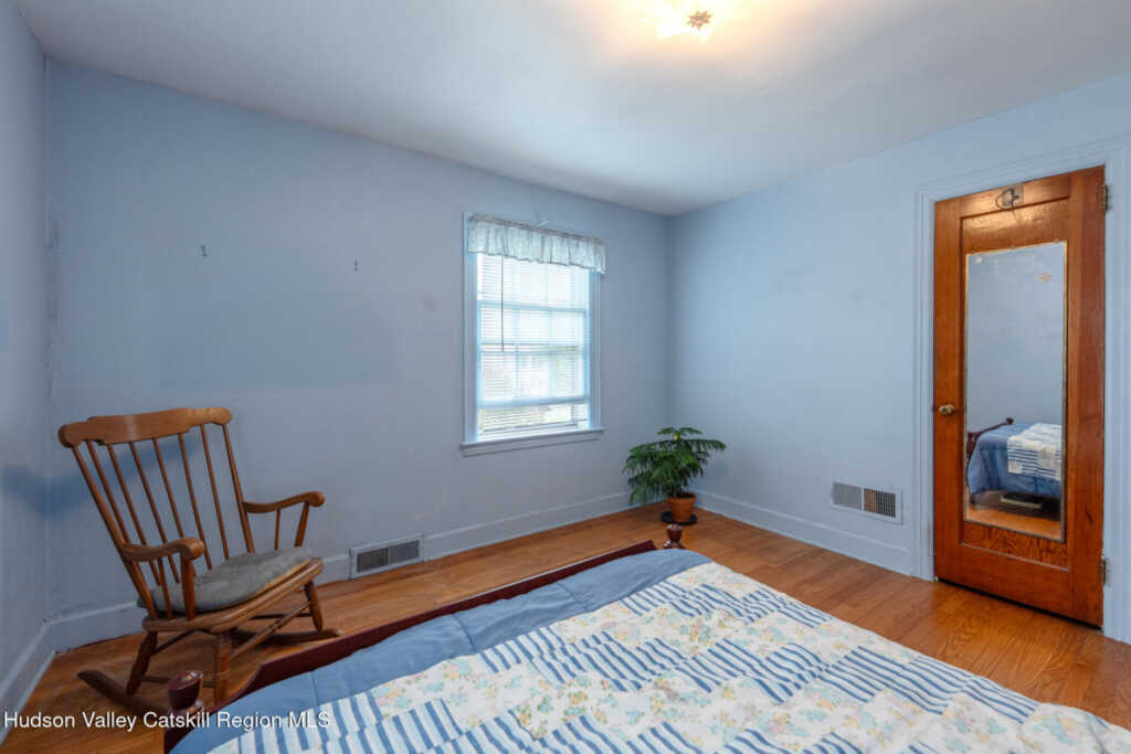 138 Harding Avenue, Kingston, NY 12401 - Photo 18 of 48