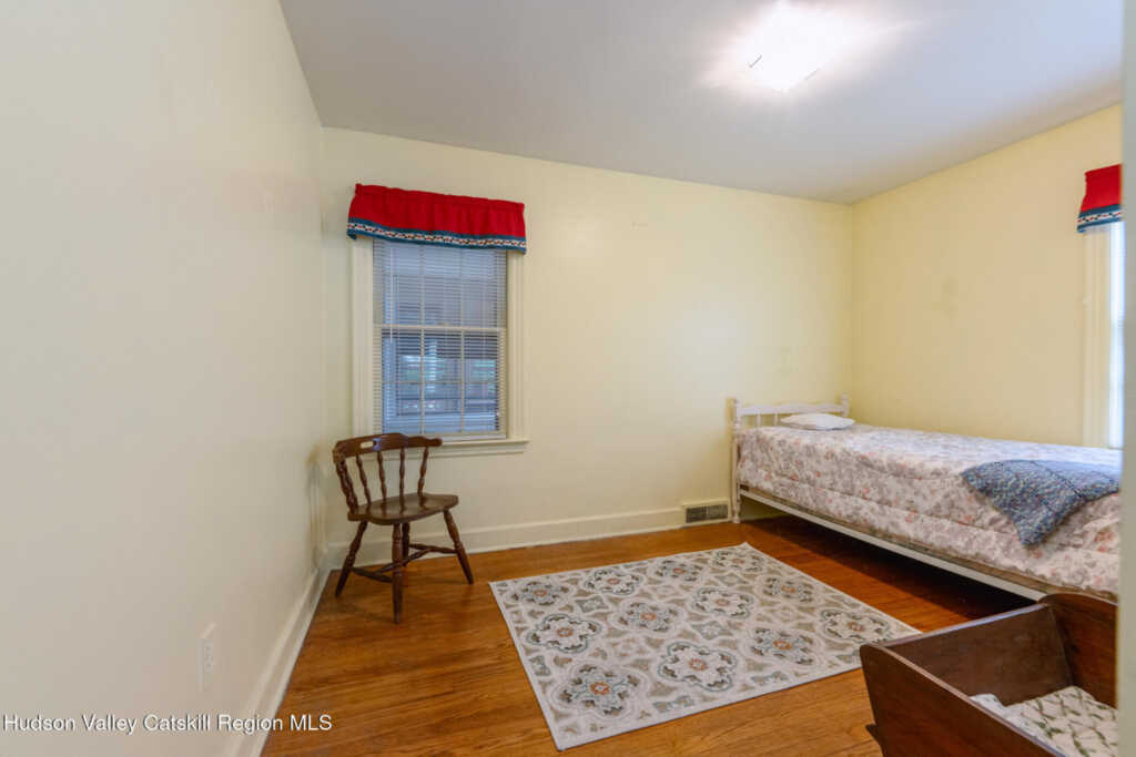 138 Harding Avenue, Kingston, NY 12401 - Photo 22 of 48