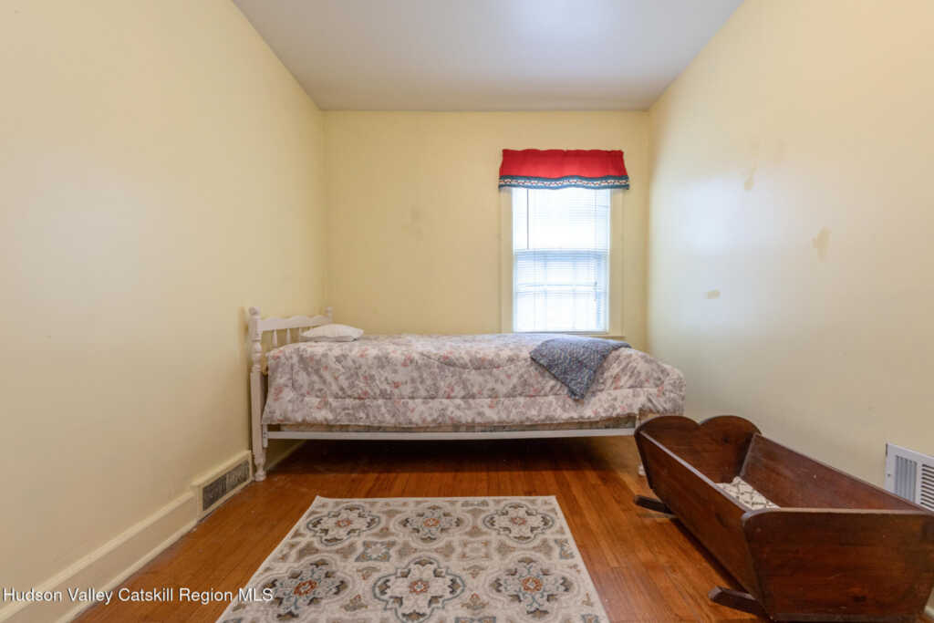 138 Harding Avenue, Kingston, NY 12401 - Photo 23 of 48