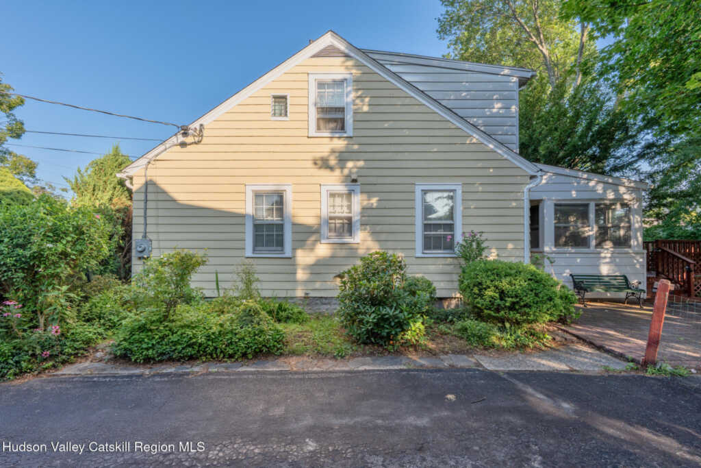 138 Harding Avenue, Kingston, NY 12401 - Photo 40 of 48