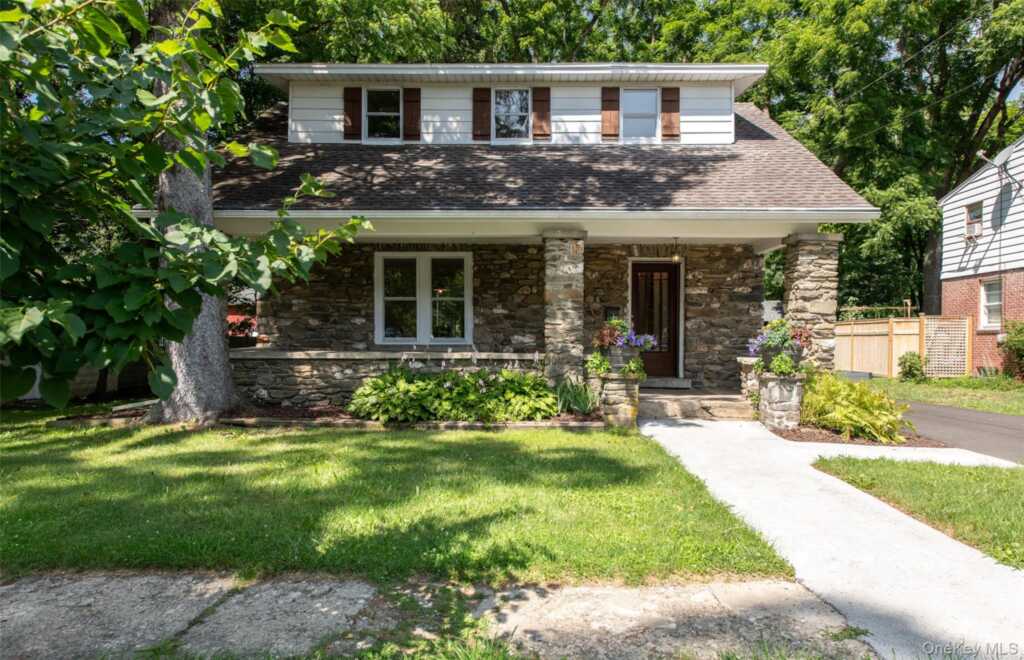 46 N Parsonage Street, Rhinebeck, NY 12572