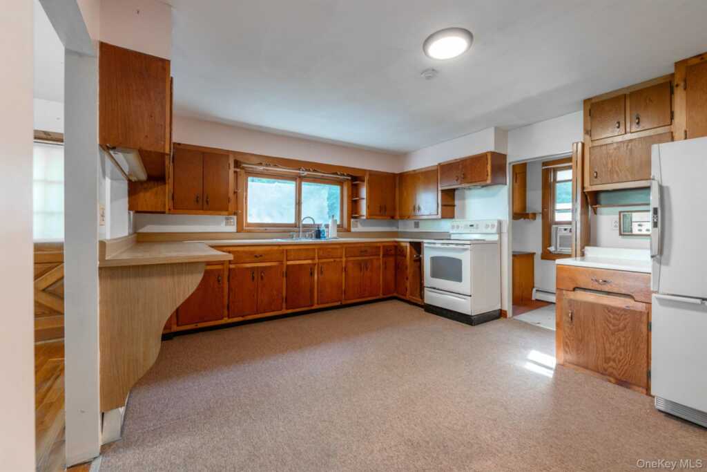 1150 Flatbush Road, Kingston, NY 12401 - Photo 11 of 34