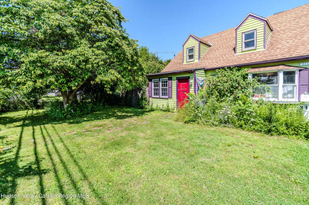 311 Lucas Avenue, Kingston, NY 12401 - Photo 2 of 35