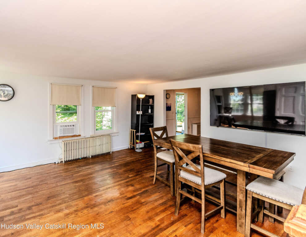 311 Lucas Avenue, Kingston, NY 12401 - Photo 5 of 35