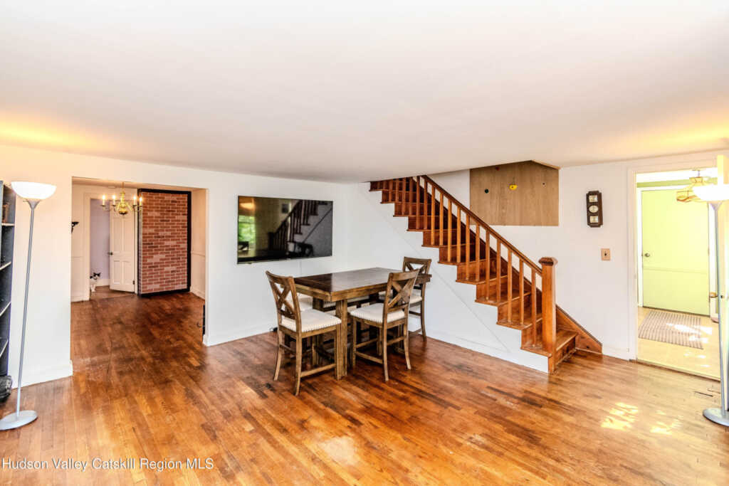 311 Lucas Avenue, Kingston, NY 12401 - Photo 8 of 35