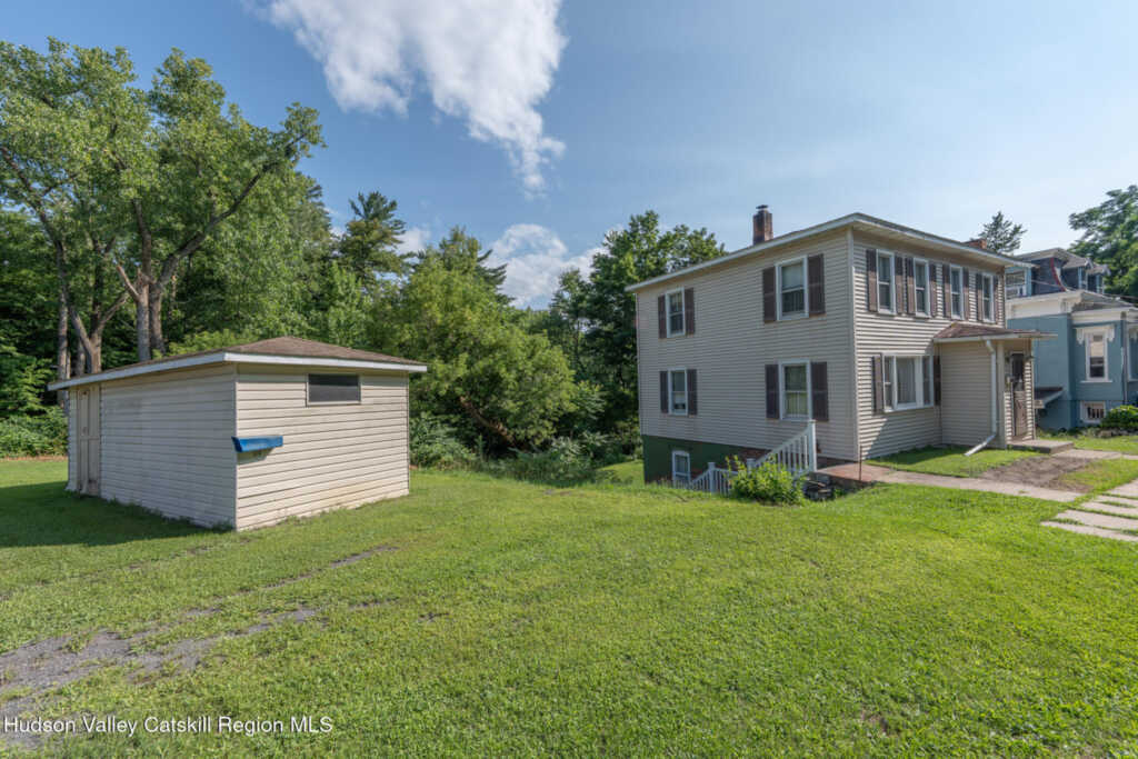 463 Main Street, Saugerties, NY 12477 - Photo 2 of 32