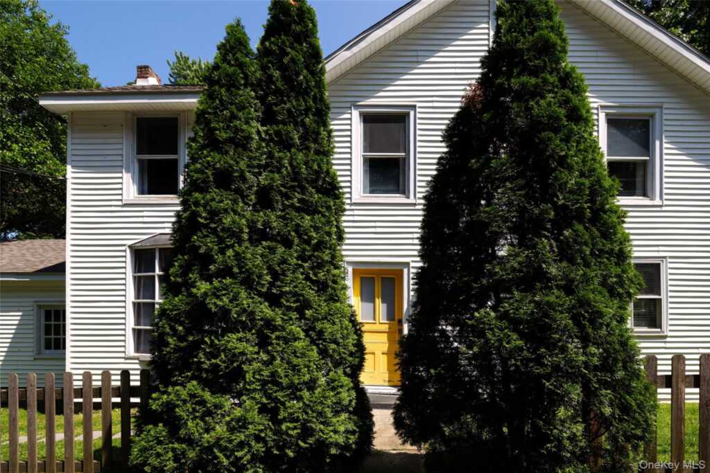 420 Rhinecliff Road, Rhinebeck, NY 12572 - Photo 3 of 35
