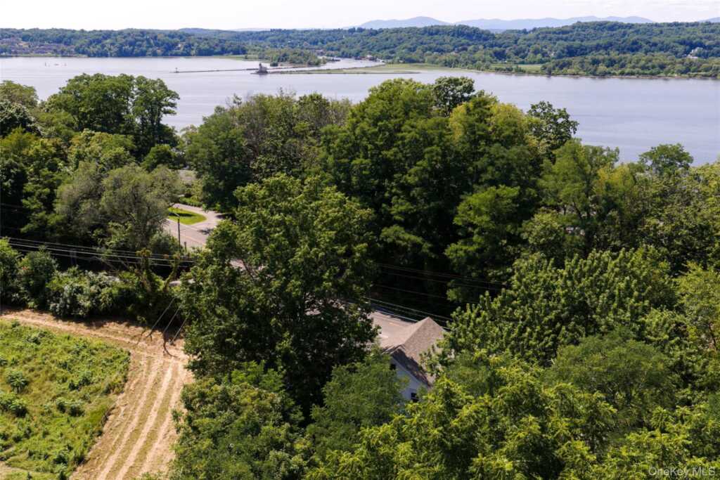 420 Rhinecliff Road, Rhinebeck, NY 12572 - Photo 31 of 35