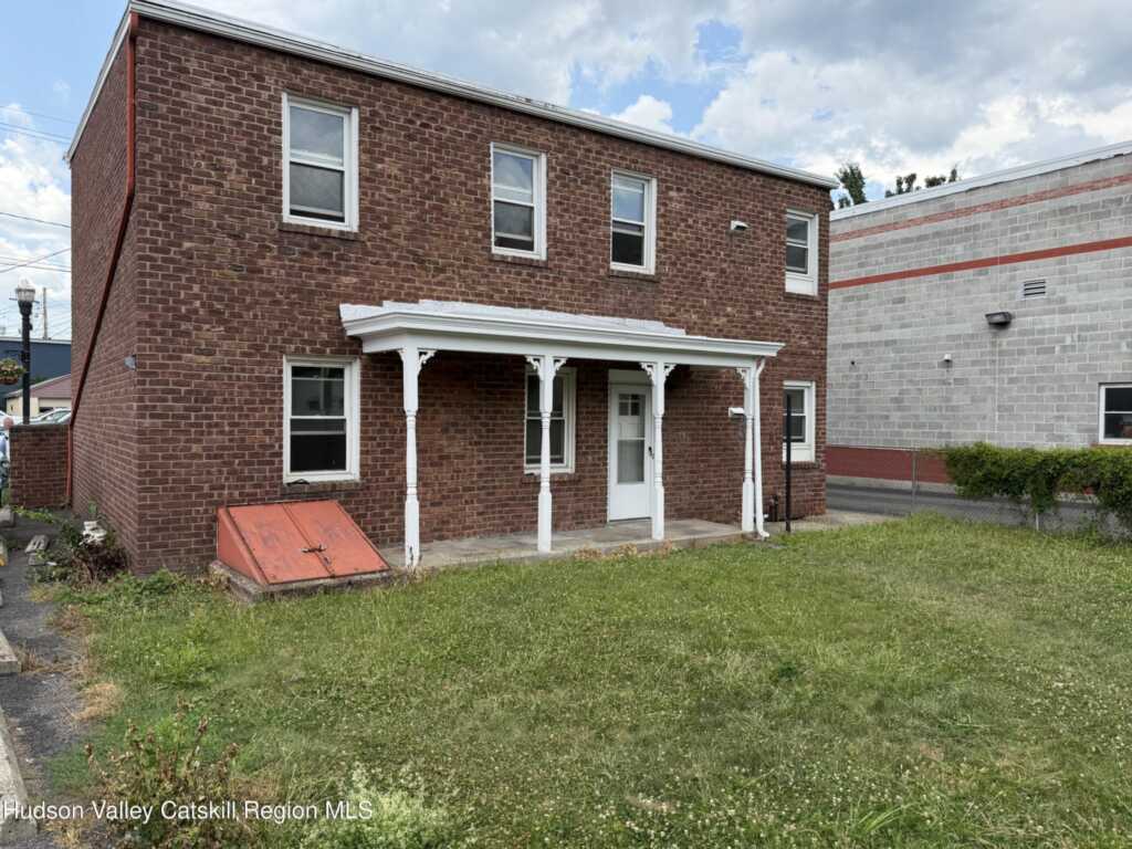55 Partition Street, Saugerties, NY 12477 - Photo 37 of 39