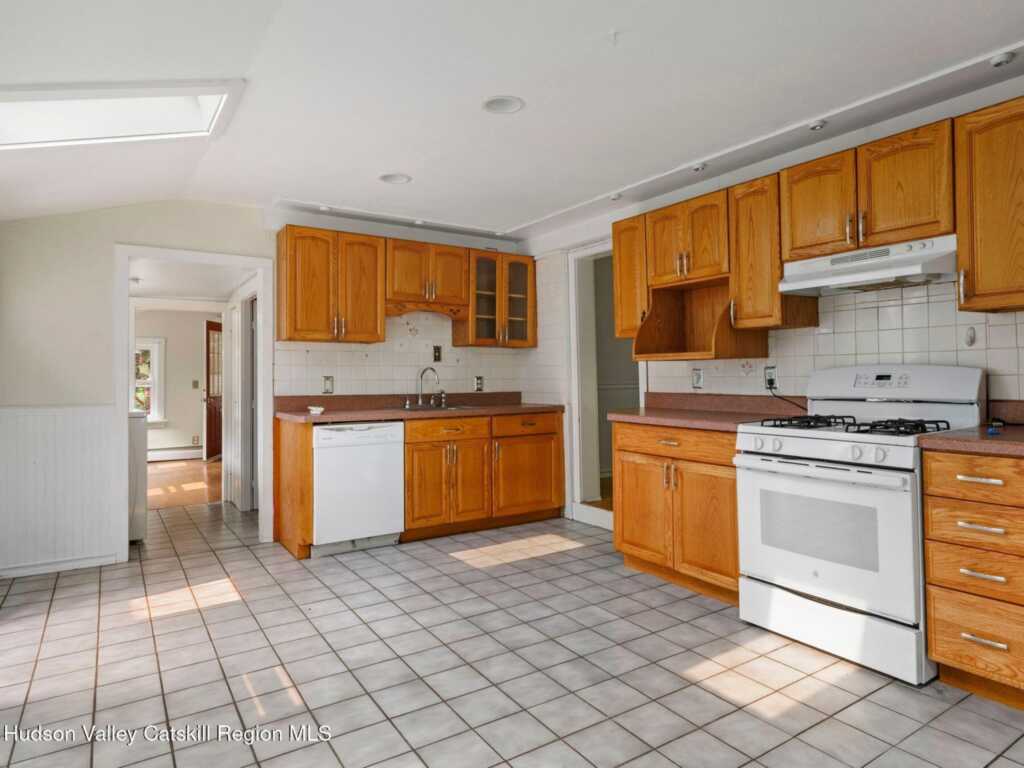 409 Peoples Lane, Saugerties, NY 12477 - Photo 14 of 34