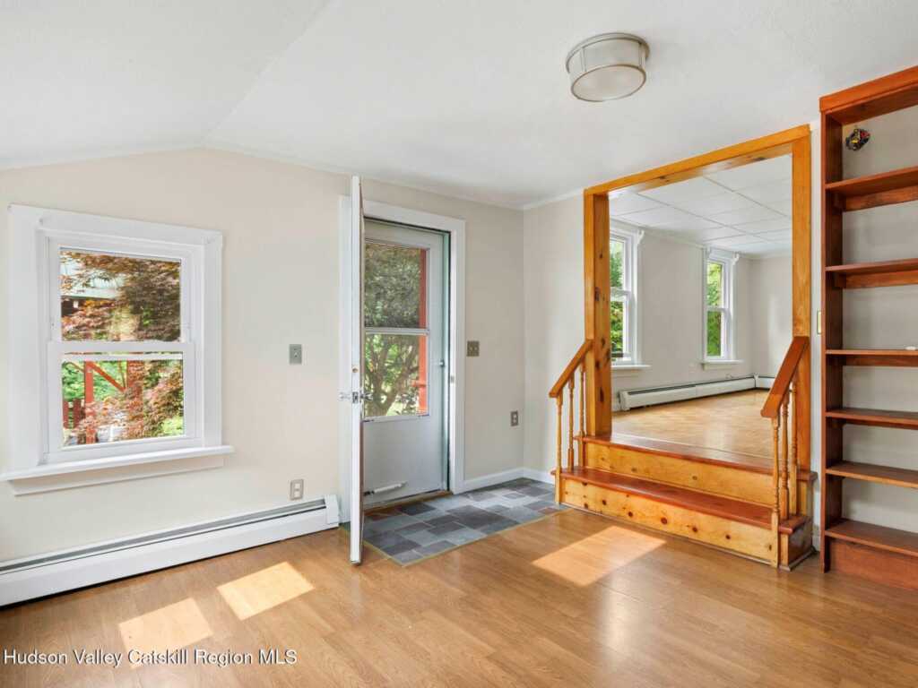 409 Peoples Lane, Saugerties, NY 12477 - Photo 5 of 34