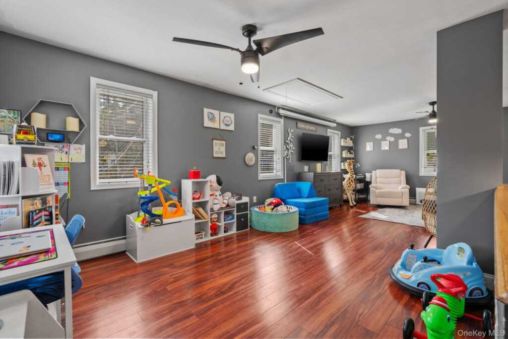 54 Boulevard, Kingston, NY 12401 - Photo 11 of 43