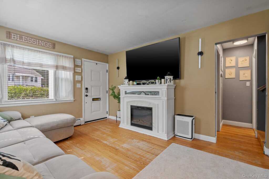 54 Boulevard, Kingston, NY 12401 - Photo 5 of 43