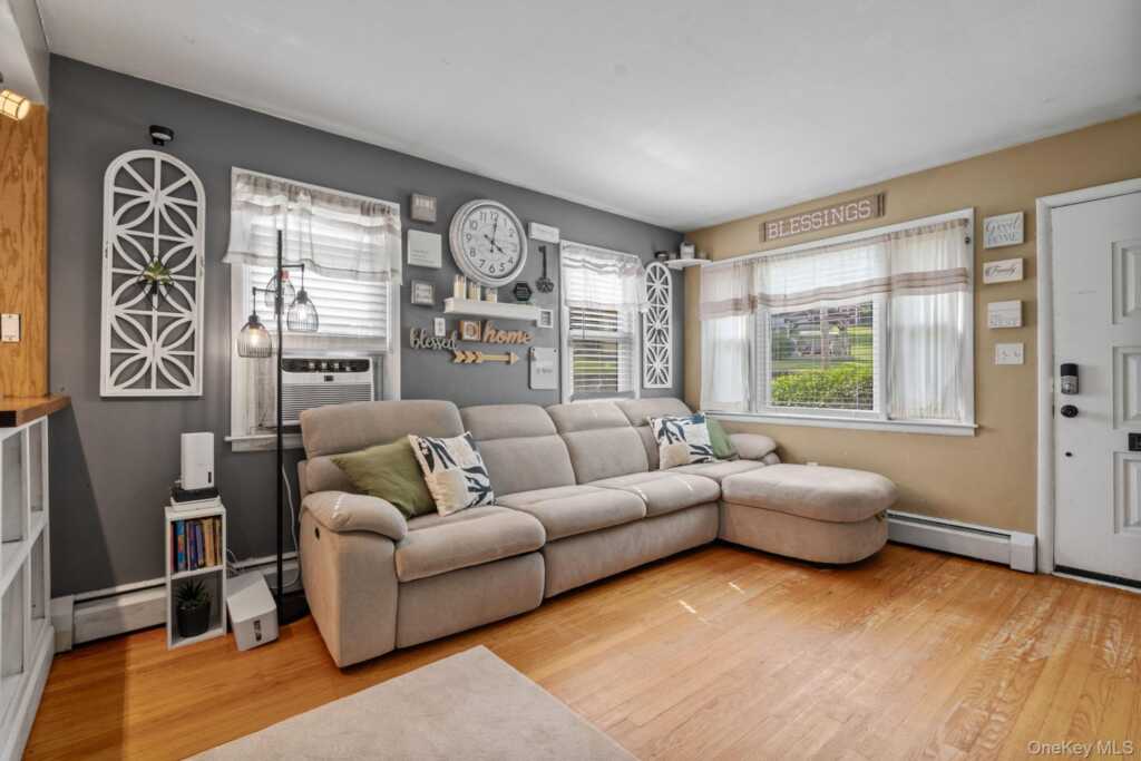 54 Boulevard, Kingston, NY 12401 - Photo 6 of 43