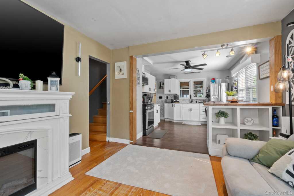 54 Boulevard, Kingston, NY 12401 - Photo 7 of 43