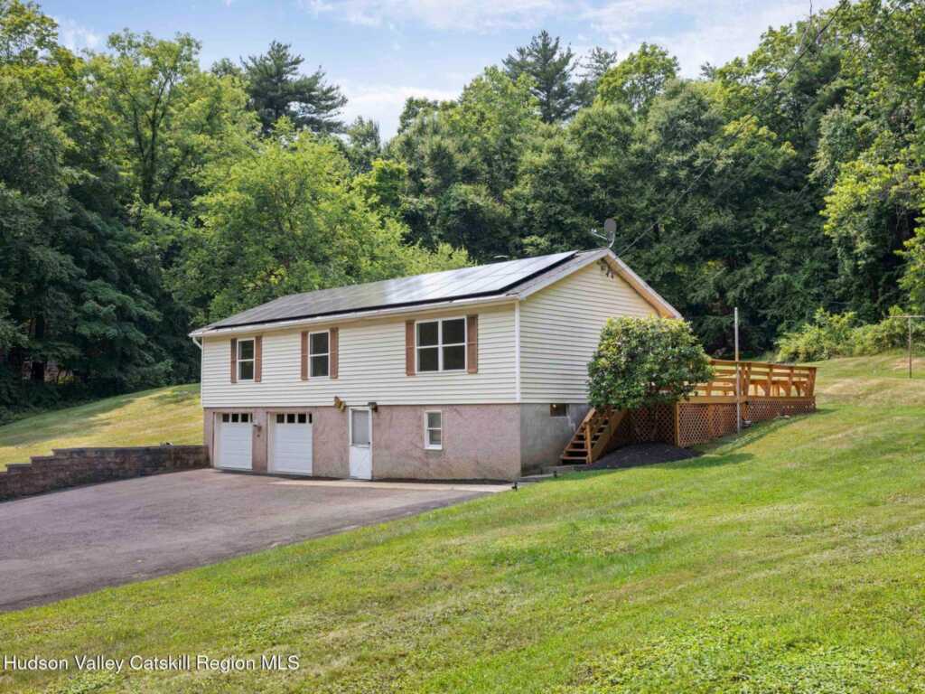 974 Old Post Road, New Paltz, NY 12561 - Photo 3 of 30