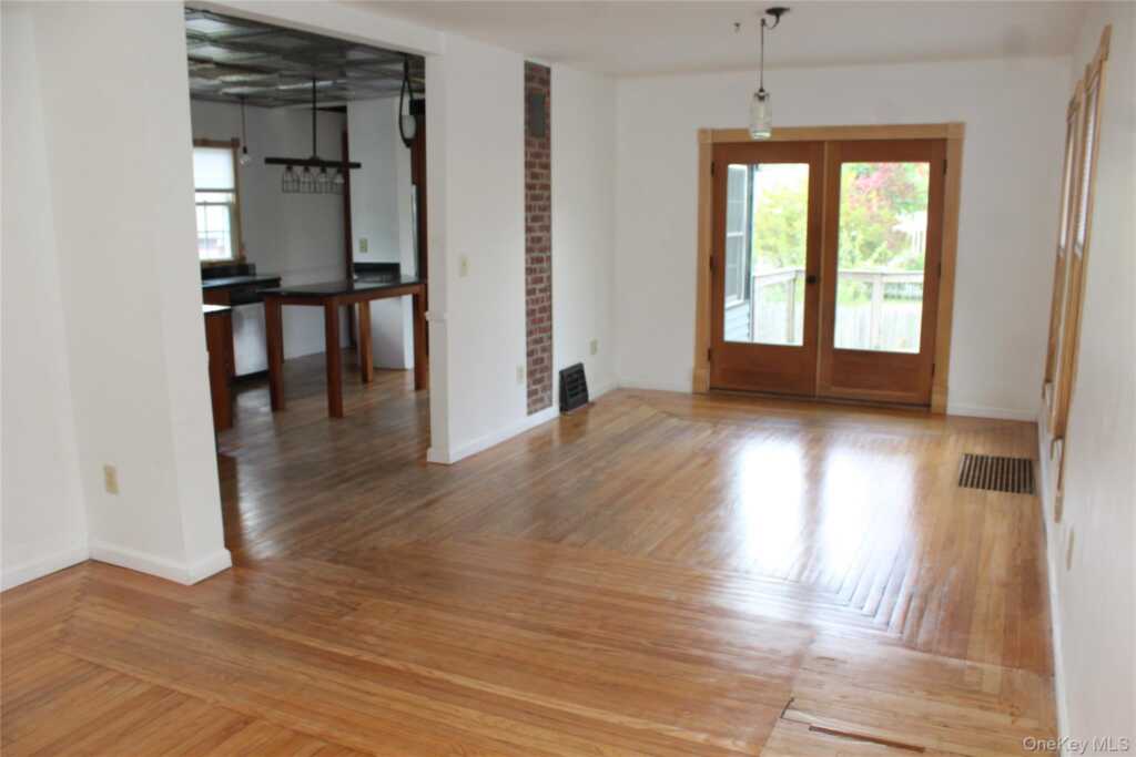 295 Lucas Avenue, Kingston, NY 12401 - Photo 13 of 25
