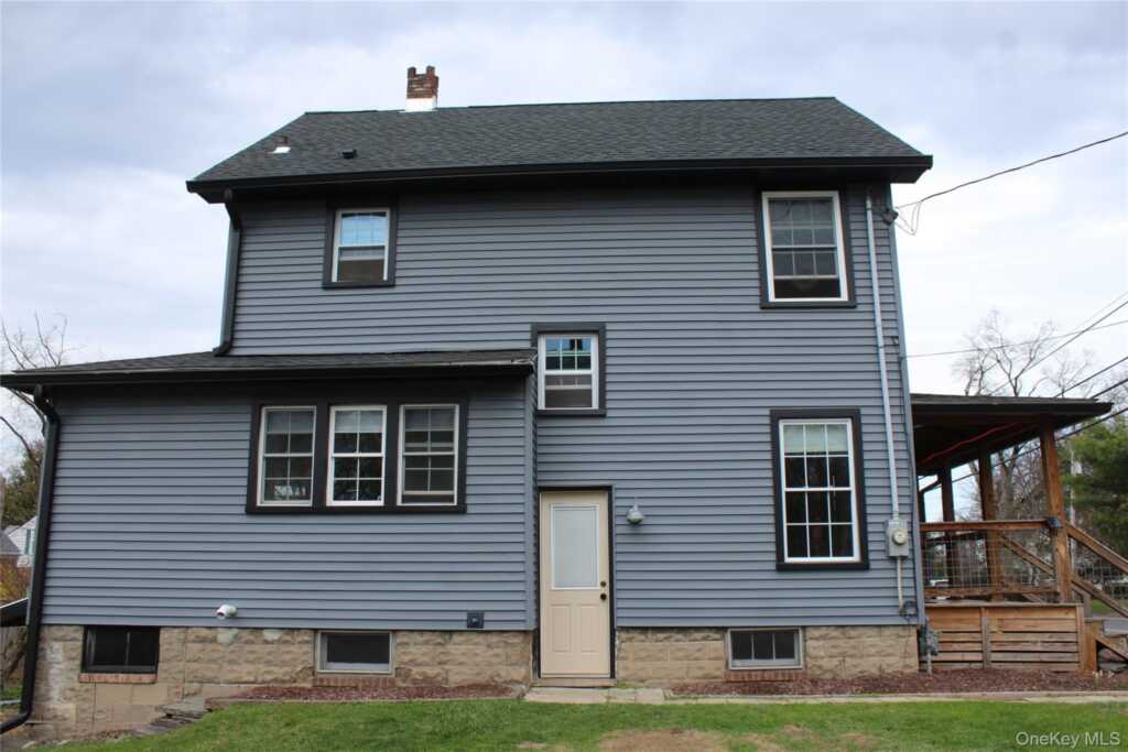 295 Lucas Avenue, Kingston, NY 12401 - Photo 4 of 25