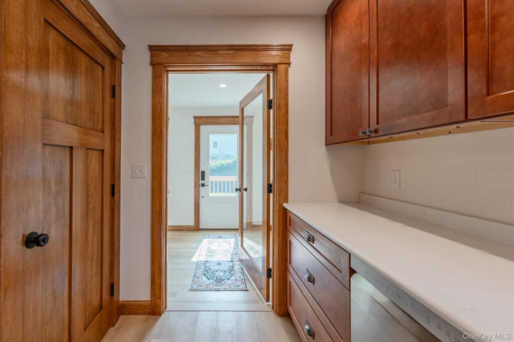 57 Lindsley Avenue, Kingston, NY 12401 - Photo 21 of 48