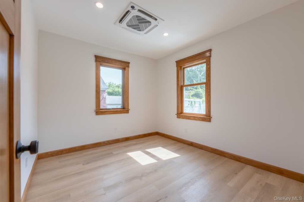 57 Lindsley Avenue, Kingston, NY 12401 - Photo 35 of 48