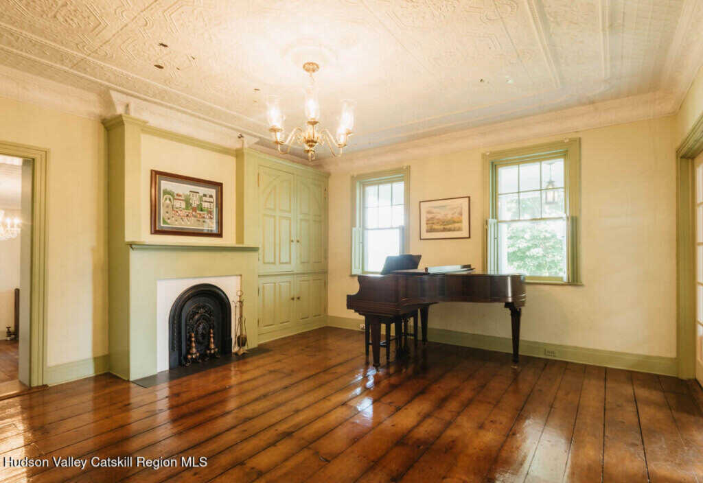 59 Hill Street, Saugerties, NY 12477 - Photo 12 of 42