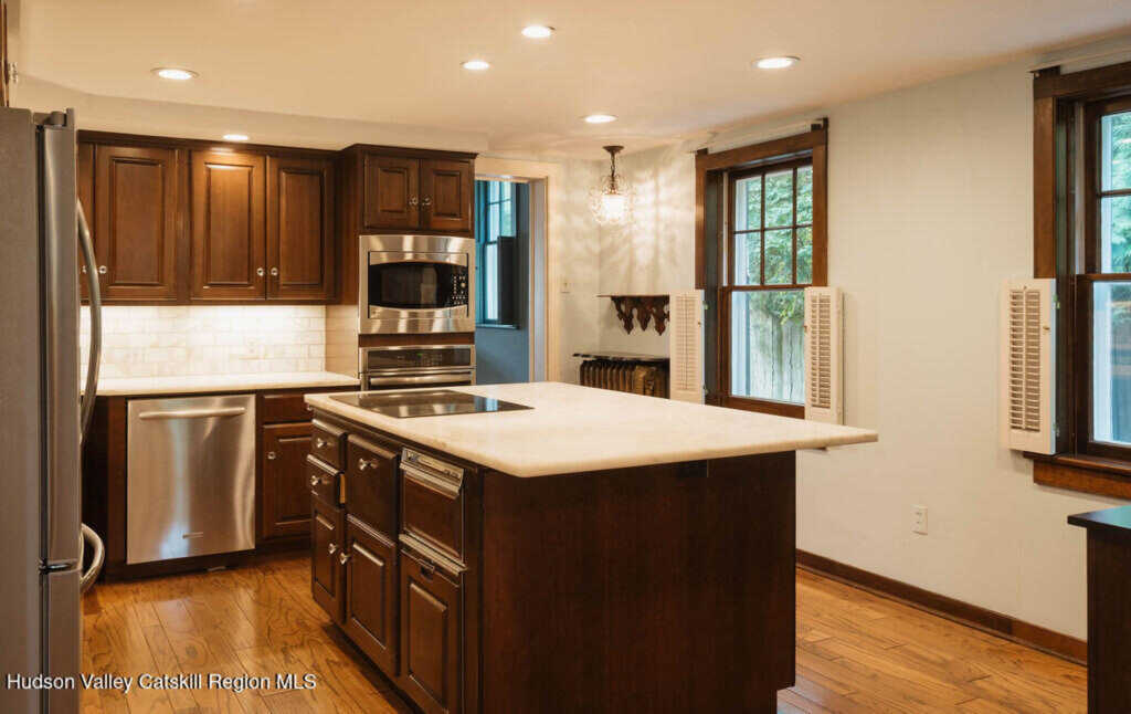 59 Hill Street, Saugerties, NY 12477 - Photo 7 of 42