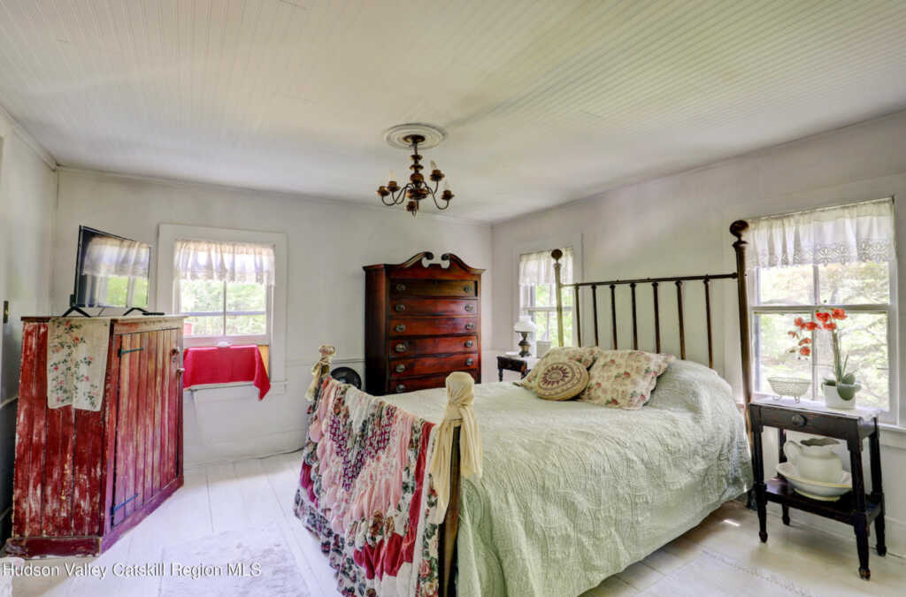 560 Saugerties Road, Saugerties, NY 12477 - Photo 15 of 34