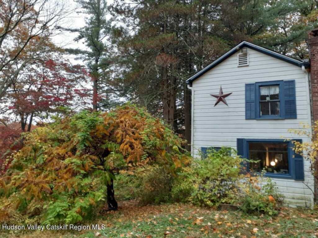 560 Saugerties Road, Saugerties, NY 12477 - Photo 5 of 34