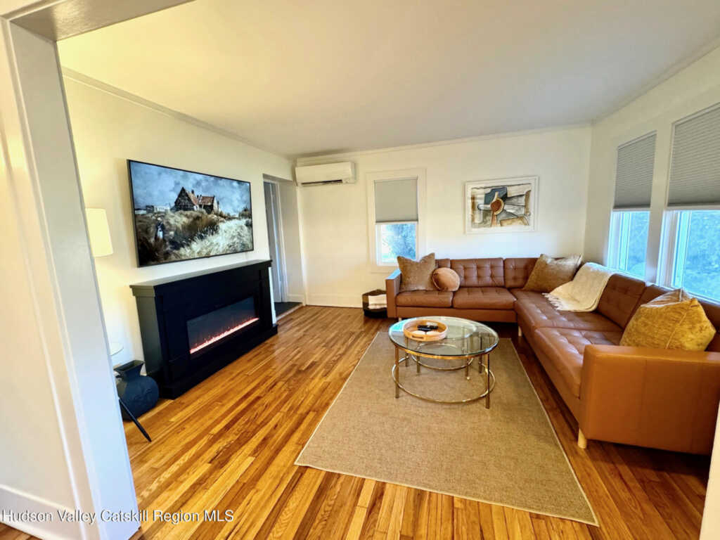 212 Market Street, Saugerties, NY 12477 - Photo 12 of 26