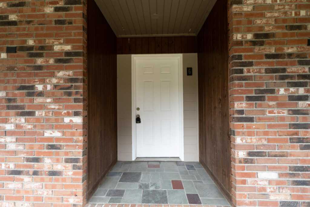 1-18 Willow Way, Unit #6 (Locust Lane), Rhinebeck, NY 12572 - Photo 3 of 14