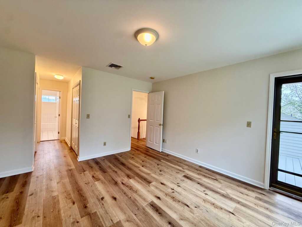 73 Sandalwood Lane, Rhinebeck, NY 12572 - Photo 10 of 20