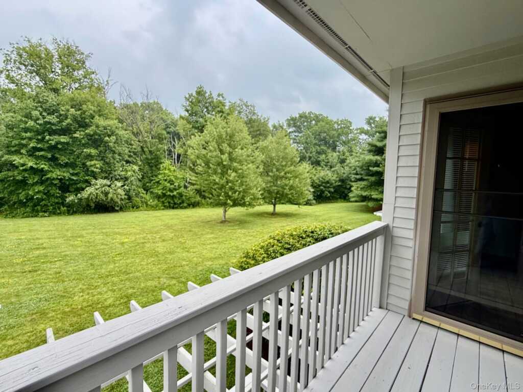 73 Sandalwood Lane, Rhinebeck, NY 12572 - Photo 11 of 20