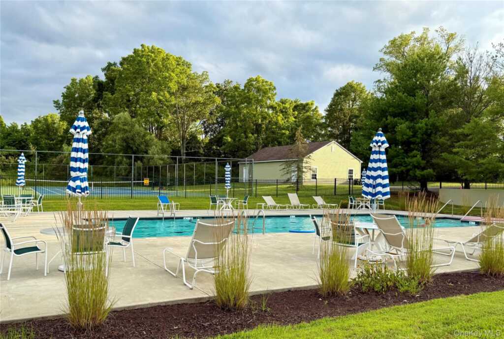 73 Sandalwood Lane, Rhinebeck, NY 12572 - Photo 19 of 20