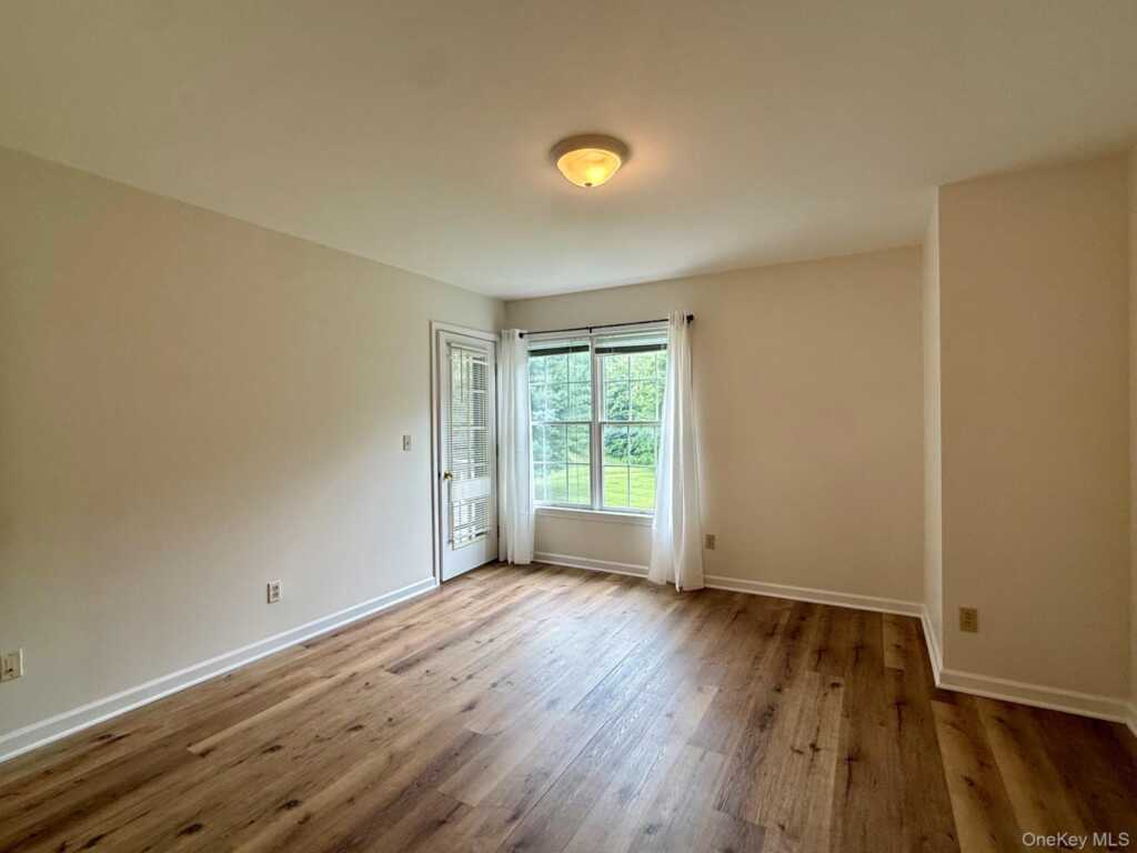 73 Sandalwood Lane, Rhinebeck, NY 12572 - Photo 9 of 20