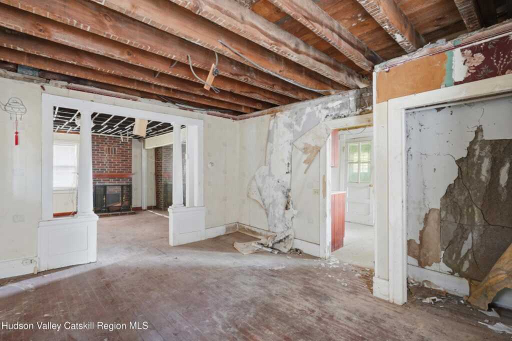 141 Bridge Street, Saugerties, NY 12477 - Photo 10 of 28