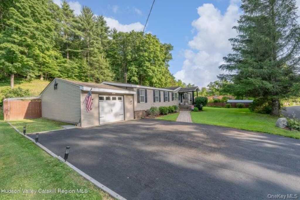 618 Old Stage Road, Saugerties, NY 12477 - Photo 3 of 45