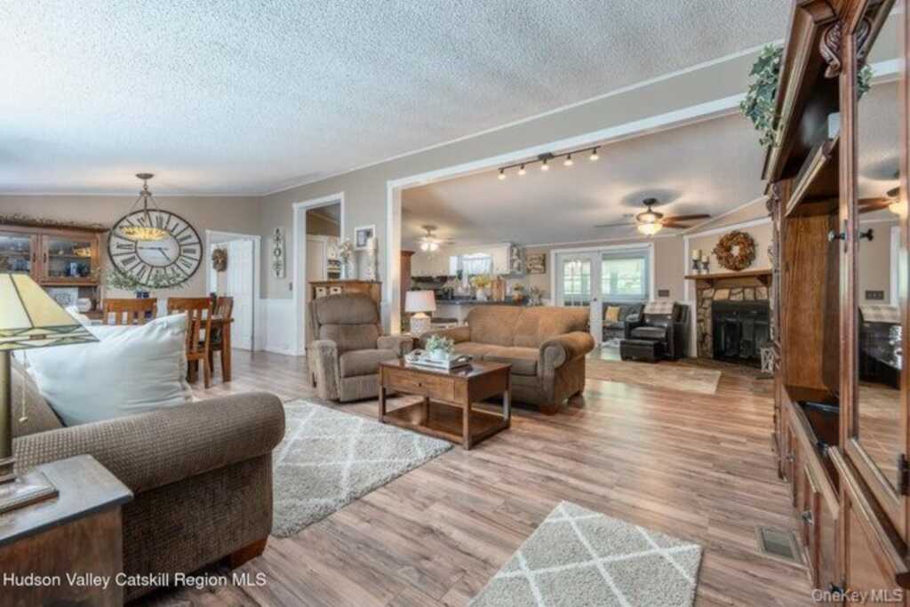 618 Old Stage Road, Saugerties, NY 12477 - Photo 7 of 45